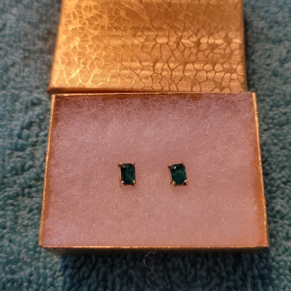 14K Yellow Gold Emerald Stud Earrings